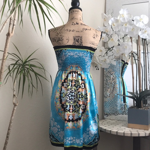 🌸Strapless Dress - Picture 3 of 5